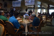 Golfers and friends enjoy a great meal at the Mid Pacific Country Club